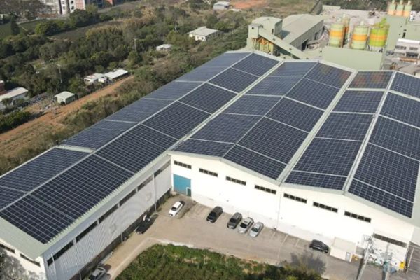 Best Solar Panel Roof Mounting Systems: Elevate Commercial Solar Efficiency