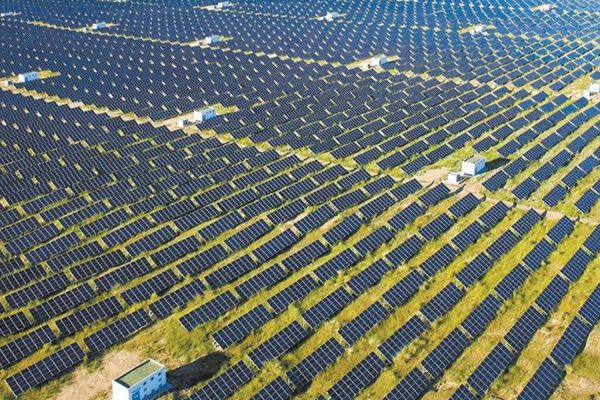 Advanced Solar Panel Ground Mount Systems: Selecting the Best Solutions for Commercial Installations